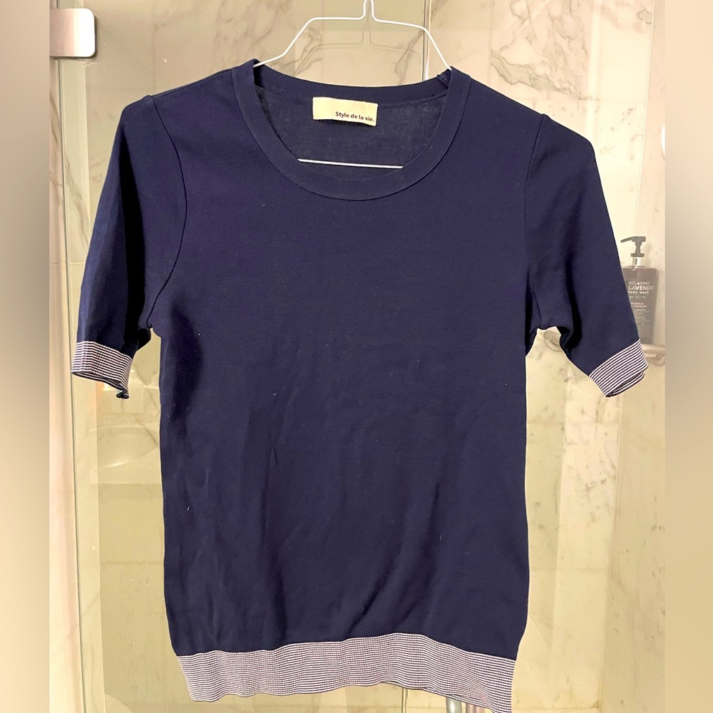 Brand new cute office blouse. Never worn.